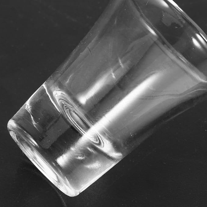 Garneck 10pcs Elegant Vintage Glass Liqueur Cup 20ml Small Drinking Chalice for Wine Tasting, Space-saving and Easy to Clean Glassware Suitable for Communion and Home Use