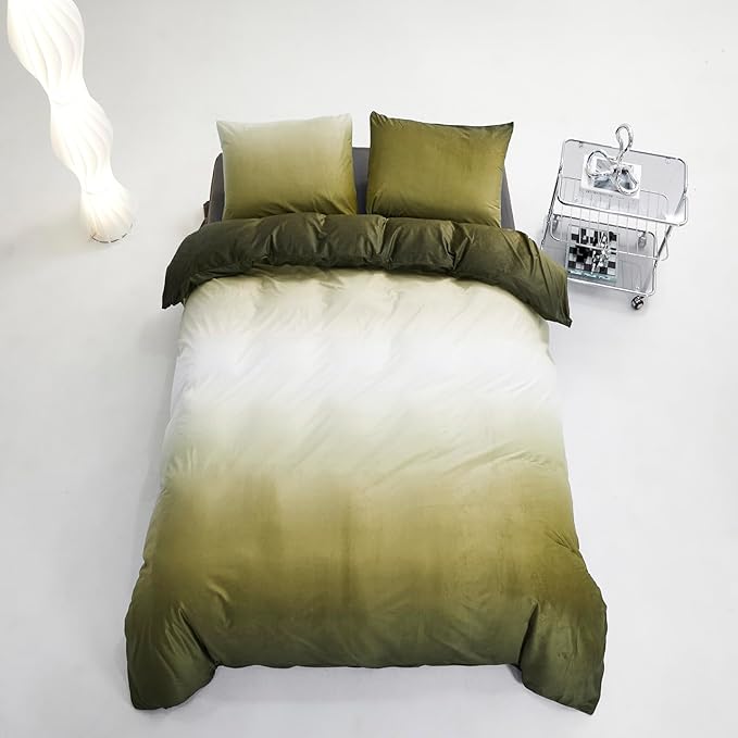 Green White Comforter Set Velvet Queen Gradient Olive Green Bedding Comforter Women Plain White and Army Green Gradient Soft Quilt Flannel Dark Green Comforter Warm Queen Bed Comforter