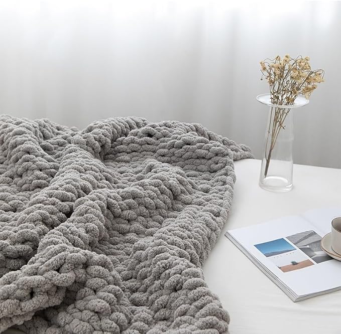 Chunky Knit Blanket Throw 40"×40", Hand Knitted Warm Chenille Throw Blanket, Home Decor Soft Thick Yarn Cable Knit Blanket, Soft Breathable Fleece Banket Christmas for Couch Bed Sofa Best Gift (Gray)