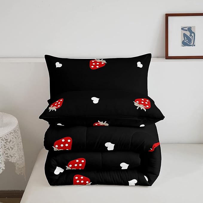 Kawaii Bedding Strawberry Comforter Set King Size Strawberry Decor Down Comforter Red Strawberry Bedding Set Cute Fruits Theme Sweet Strawberry Quilt Set Soft Reversible with 2 Pillowcases, Red Black