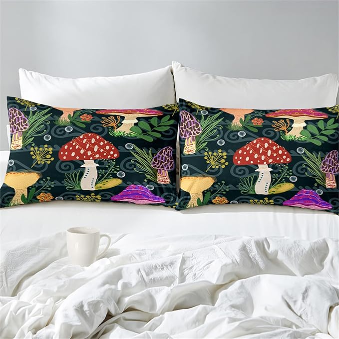 Mushrooms Bedding Set Twin Size, Cartoon Fungus Comforter for Girls Boys Teens, Black Lovely Quilt Botanic Pattern Comforter Set Soft Breathable Cute Duvet Set for All Season 2Pcs with Pillowcase