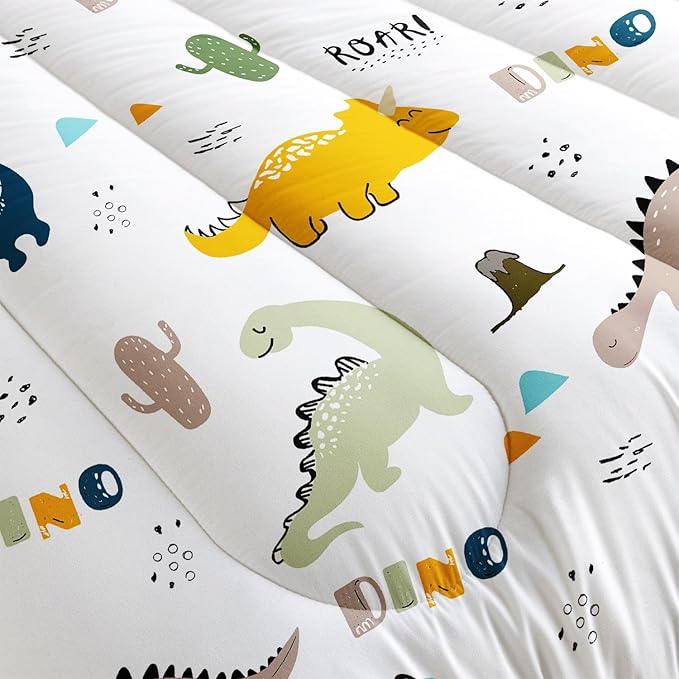 Datura home Dinosaur Comforter Set White Kawaii Dinosaur Printed Quilt Bedding Set with 1 Comforter and 2 Pillowcases for Boys and Girls Bedroom All Season(White Dinosaur Full)