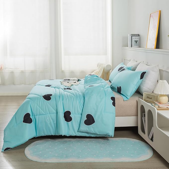 Heart Pattern Girls Comforter Set Twin Size, Light Blue Cute Love Print Comforter Bedding Set, Soft Microfiber Comforter Set with Pillowsham