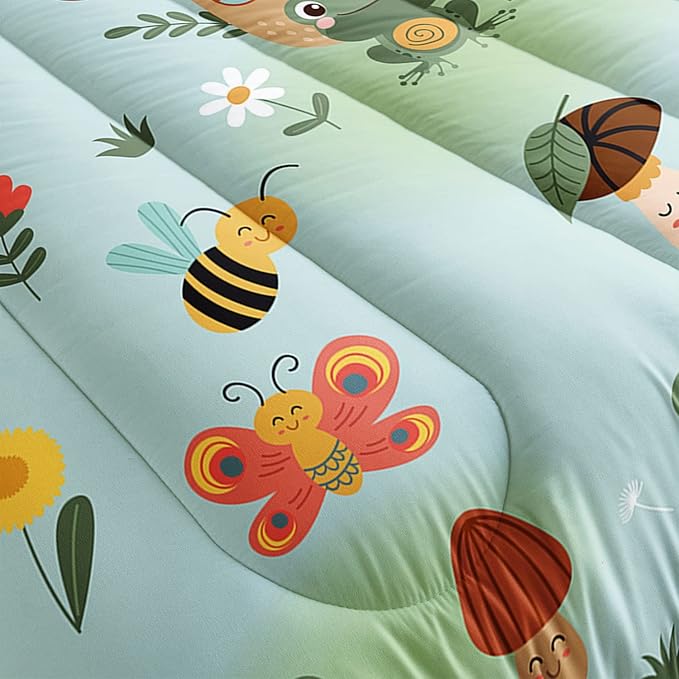 Datura home Cartoon Mushroom House Kids Comforter Bedding Set for Boys Girls, Green Grassland and Cute Frog Bee Print Comforter with 2 Pillowcases(Mushroom House Twin)