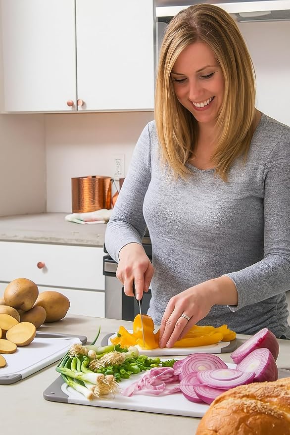 Cutting Boards for Kitchen - BPA-Free Chopping Board - Different Sizes & Non Slip Handles - Reversible, Large Cutting Board Set - Unique Gifts for Cooks Who Have Everything - 3-Pack Gray