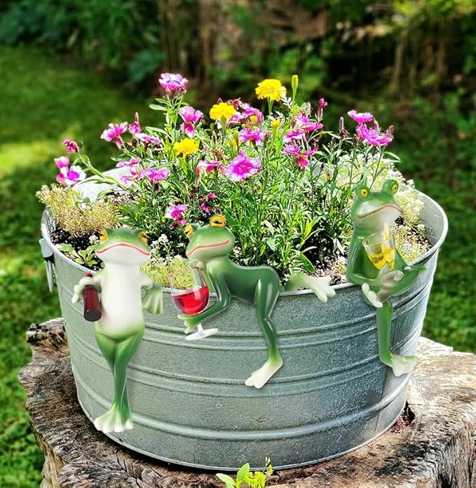 3 Pcs Tipsy Frog Garden Decor, Frog Decorations for Garden Outdoor, Resin Frogs Figurines Flower Pot Decoration for Home Gardens Fence Patio Yard DIY Fairy Garden Accessories