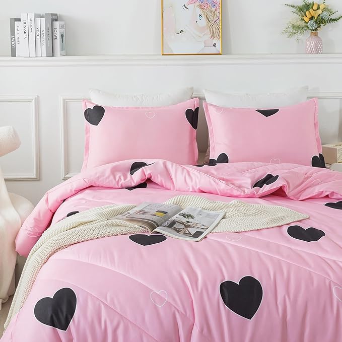 Love Pattern Girls Pink Comforter Set Full Size, Blush Pink Cute Love Heart Sexy Comforter Bedding Set for All Seasons, Geometric Microfiber 3 Pieces Comforter Set with Pillowcases