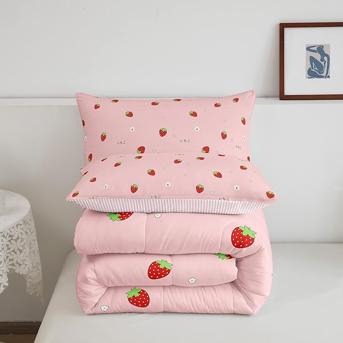 Erosebridal Cute Strawberry Comforter Set Queen Kawaii Japanese Bedding Set, Red Reversible Soft Sweet Cartoon Fruit Duvet Set for Girls Kids Gift Pink Warm Down Comforter Room Decor