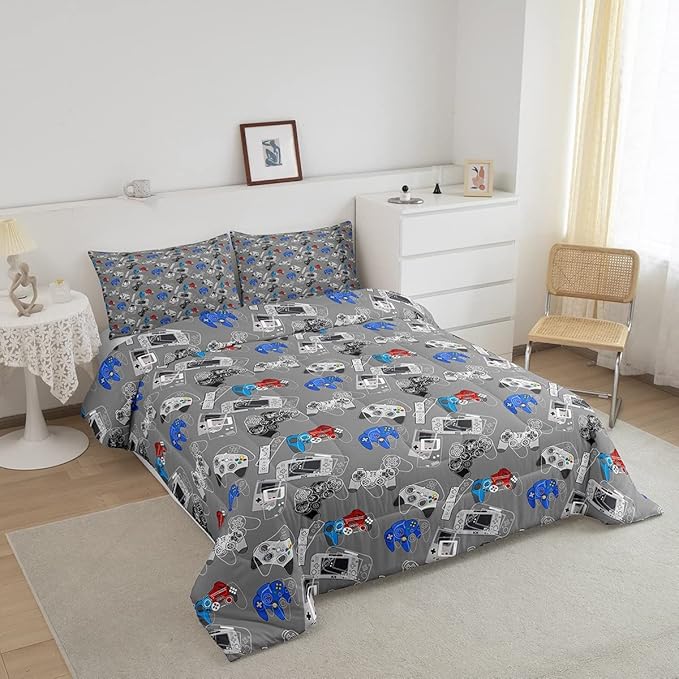 Gaming Bedding Comforters Gamer Comforter Set for Boys Kids Cartoon Gamepad Bedding Duvet Video Games Controller Home Decoration for All Season,1 Comforter Set + 2 Pillowcases, Full Size (Grey, White)
