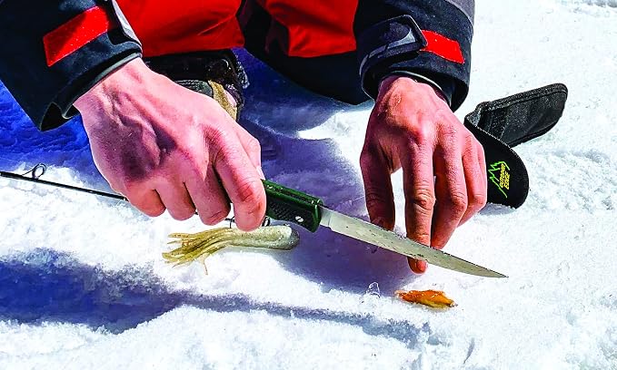OUTDOOR EDGE Fish & Bone - Folding Fillet Knife with 5.0" 440A Stainless Steel Blade for Fish and Processing Big Game - Pocket Clip