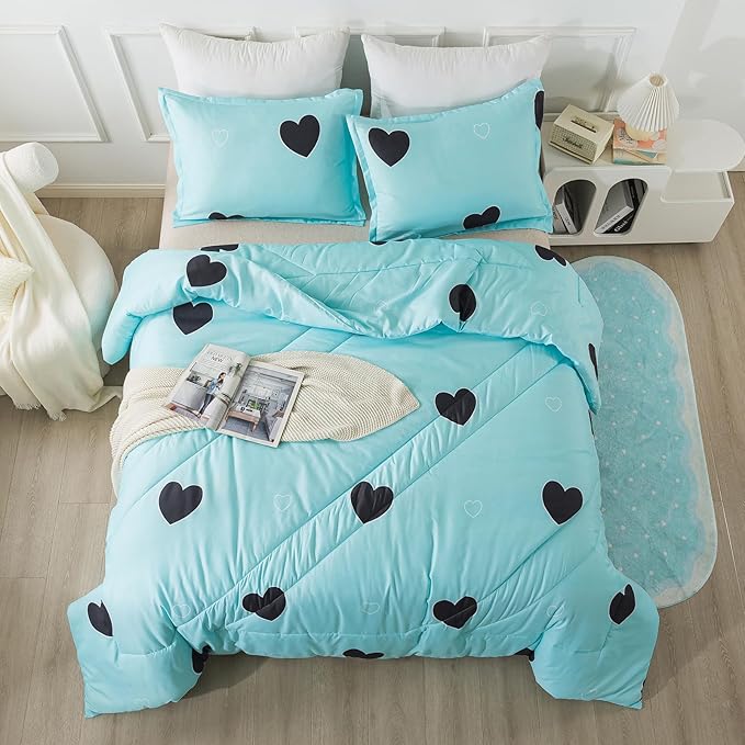 Love Pattern Girls Comforter Set King Size, Sky Blue Cute Love Heart Print Comforter Bedding Set for All Seasons, Geometric Soft Microfiber 3 Pieces Comforter Set with Pillowcases