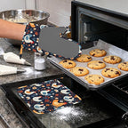 Cute Roosters Hens Chicks Heat-Resistant Silicone Oven Mitts and Pot Holders,Flower Field Long Oven Gloves with Non-Slip Grip for Cooking, Baking, Grilling,BBQ