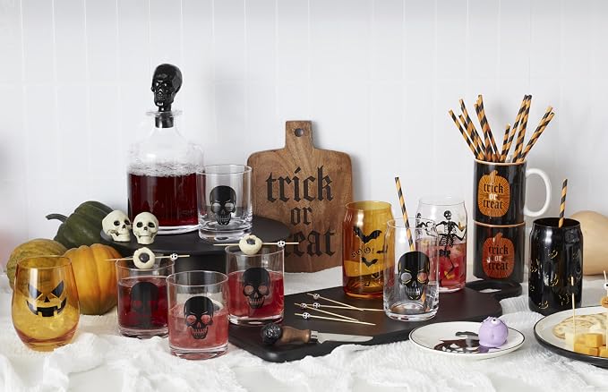 Oneida Vintro Halloween Skeleton 5-Piece Whiskey Glass Set | includes 4 double old fashioned glasses, 1 decanter | dishwasher safe | halloween party decor | 10.5 inch, 42oz