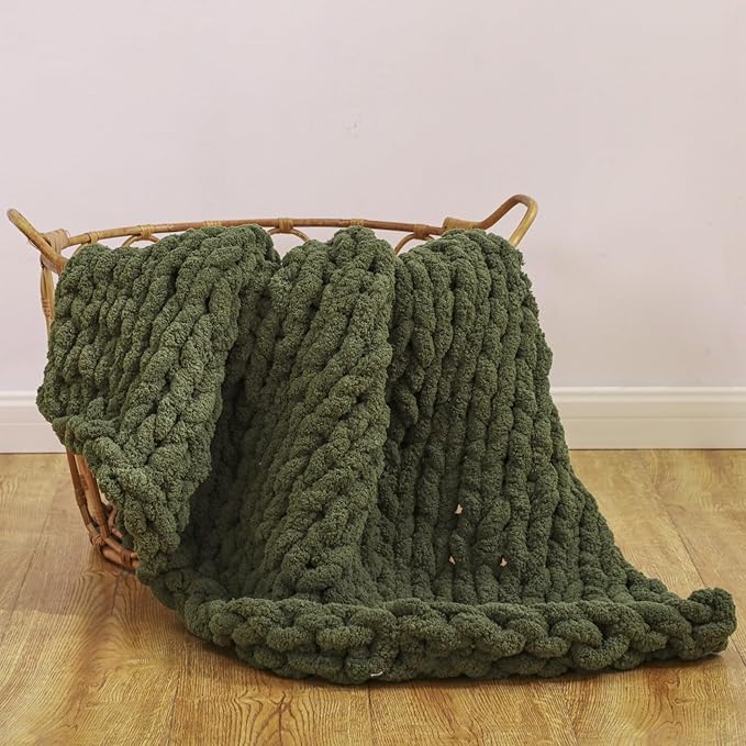 WESHIONGOO Chunky Knit Blanket Throw 40"×40" Knitted Throw Blankets for Couch Bed Fluffy Soft Blanket with Jumbo Chenille Yarn Thick 100% Handmade (Olive Green)