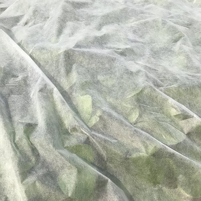 Agfabric Plant Covers Freeze Protection Floating Row Covers 6'x100' 0.9oz Plant Covers Freeze Sun Protection,Frost Cloth for Vegetables