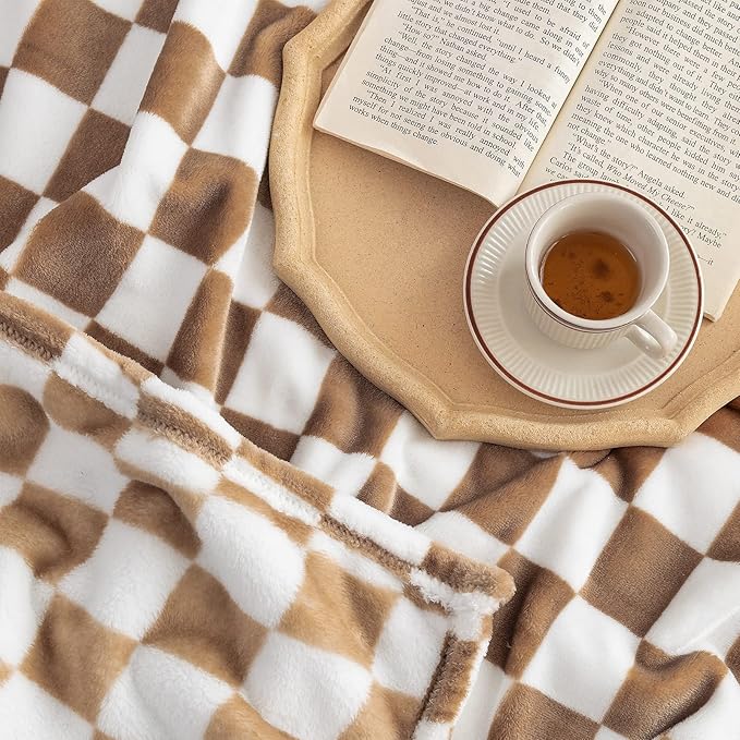 LOMAO Throw Blankets Flannel Blanket with Checkerboard Grid Pattern Soft Throw Blanket for Couch, Bed, Sofa Luxurious Warm and Cozy for All Seasons (Khaki, 90"x90")
