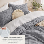 Bedsure Queen Comforter Set - Grey Comforter, Boho Tufted Shabby Chic Bedding Comforter Set, 3 Pieces Vintage Farmhouse Bed Set for All Seasons, Fluffy Soft Bedding Set with 2 Pillow Shams