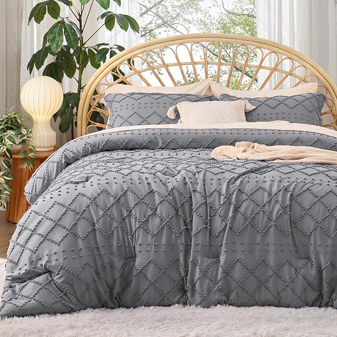 Bedsure Queen Comforter Set - Grey Comforter, Boho Tufted Shabby Chic Bedding Comforter Set, 3 Pieces Vintage Farmhouse Bed Set for All Seasons, Fluffy Soft Bedding Set with 2 Pillow Shams