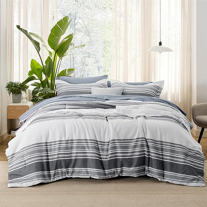 Bedsure Bed in a Bag Queen 7 Pieces - Striped Beddding sets, Queen Comforter Sets with Comforter, Fitted Sheet, Flat Sheet, Pillowcase & Shams