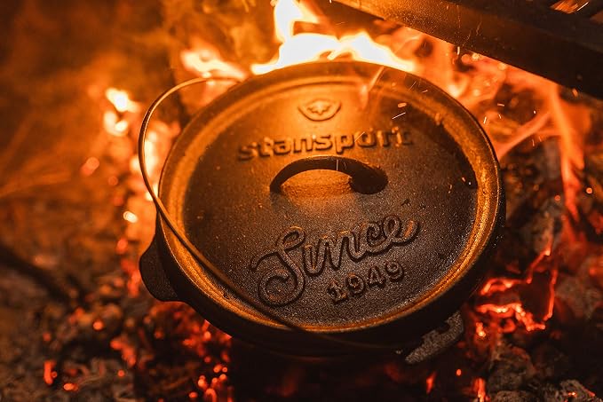 Stansport Pre-Seasoned Cast Iron Dutch Oven
