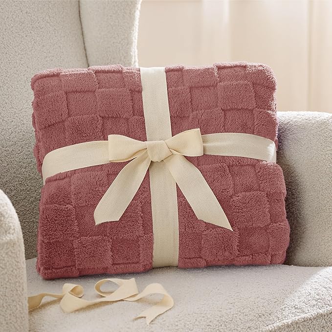 Bedsure GentleSoft Twin Blanket for Bed Dusty Pink - Super Soft Cozy Blankets for Women Men Girls, Cute Fuzzy Fleece Throws for Bedroom Couch, 60x80 Inches