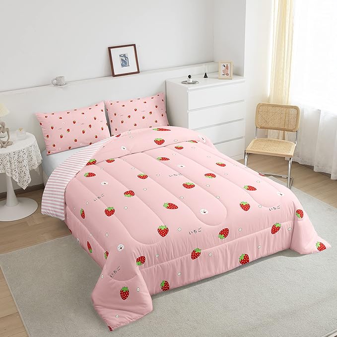 Erosebridal Cute Strawberry Comforter Set Queen Kawaii Japanese Bedding Set, Red Reversible Soft Sweet Cartoon Fruit Duvet Set for Girls Kids Gift Pink Warm Down Comforter Room Decor