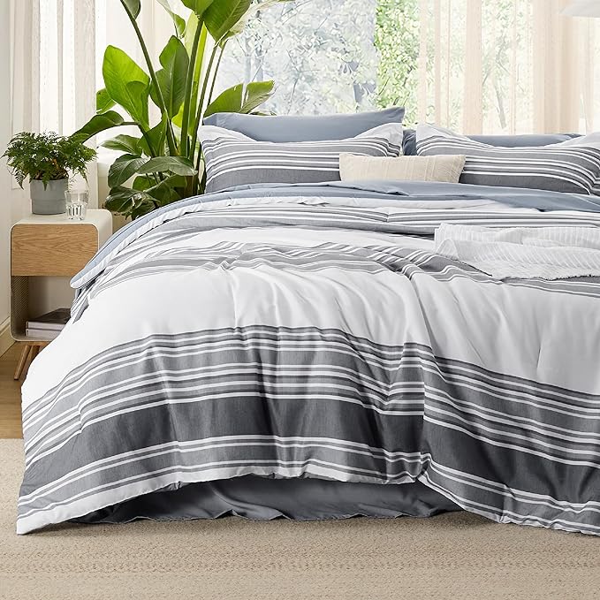 Bedsure Bed in a Bag Queen 7 Pieces - Striped Beddding sets, Queen Comforter Sets with Comforter, Fitted Sheet, Flat Sheet, Pillowcase & Shams