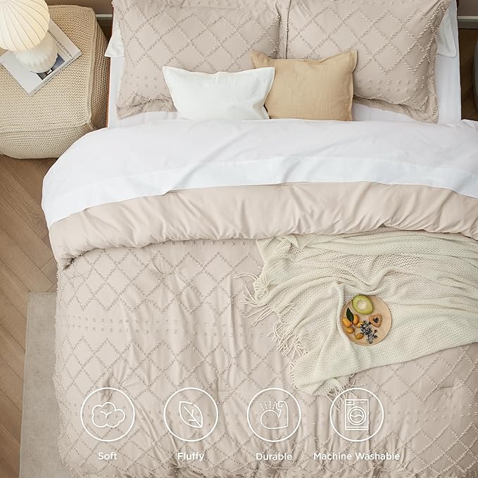 Bedsure California King Comforter Set - Beige Comforter, Boho Tufted Shabby Chic Bedding Comforter Set, 3 Pieces Vintage Farmhouse Bed Set for All Seasons, Fluffy Bedding Set with 2 Pillow Shams