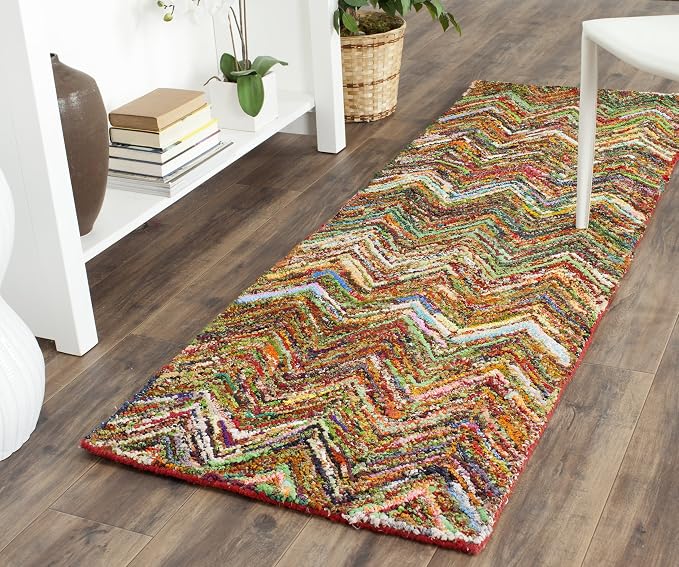 SAFAVIEH Nantucket Collection Runner Rug - 2'3" x 7', Red & Blue & Multi, Handmade Modern Abstract Chevron Cotton, Ideal for High Traffic Areas in Living Room, Bedroom (NAN141B)